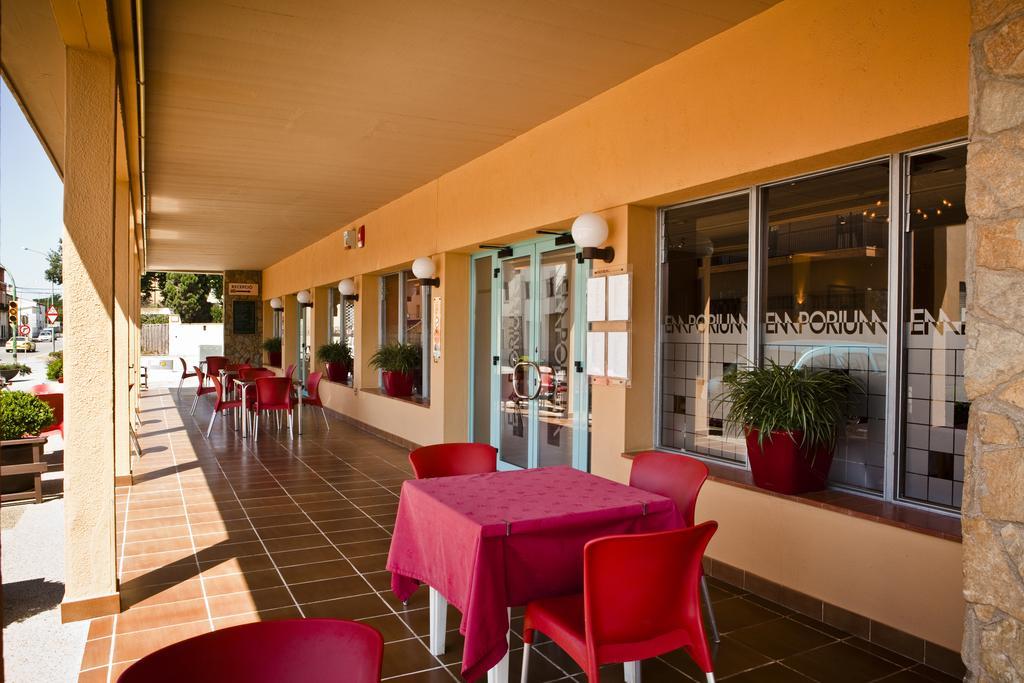 Hotel Emporium - Adults Only Castello  D'Empuries Exteriér fotografie